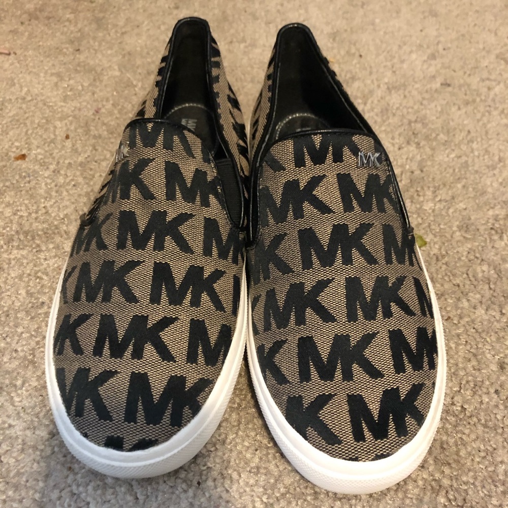 MK slip on - Picture 2 of 2